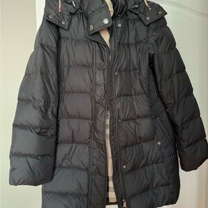 Burberry puffer with hood